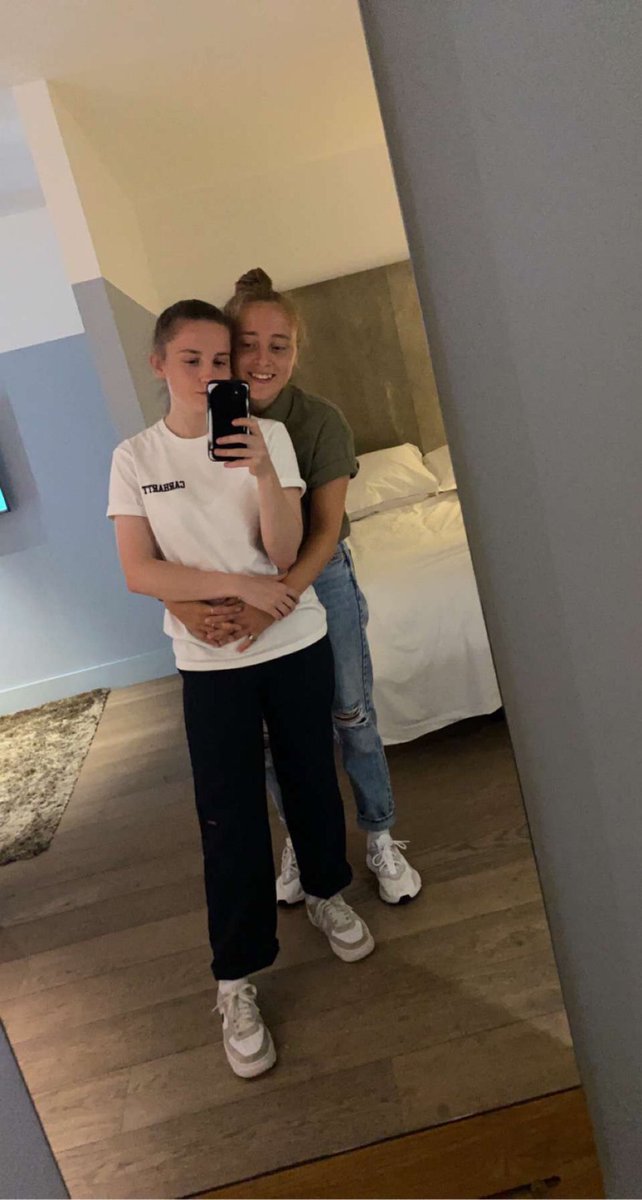 Little trip in London with my wonderful partner. Ended it with an amazing show. It was lovely to see the theatre full and people laughing and smiling! #everybodyistalkingaboutjamie you have our hearts! Incredible. ♥️