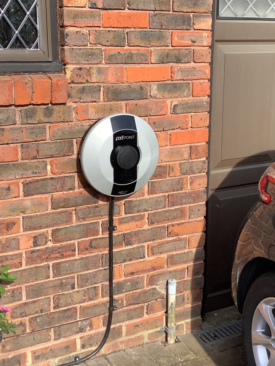 MPWaldenElec's tweet photo. We work with the UK's leading providers of electric vehicle charging for both our domestic and commercial installations. For more information, including what grants are available, get in contact
https://t.co/411buAzFW6
#PodPoint #RolecEV #Wallbox #MyEnergi #Andersen https://t.co/BH8NI4IAeW