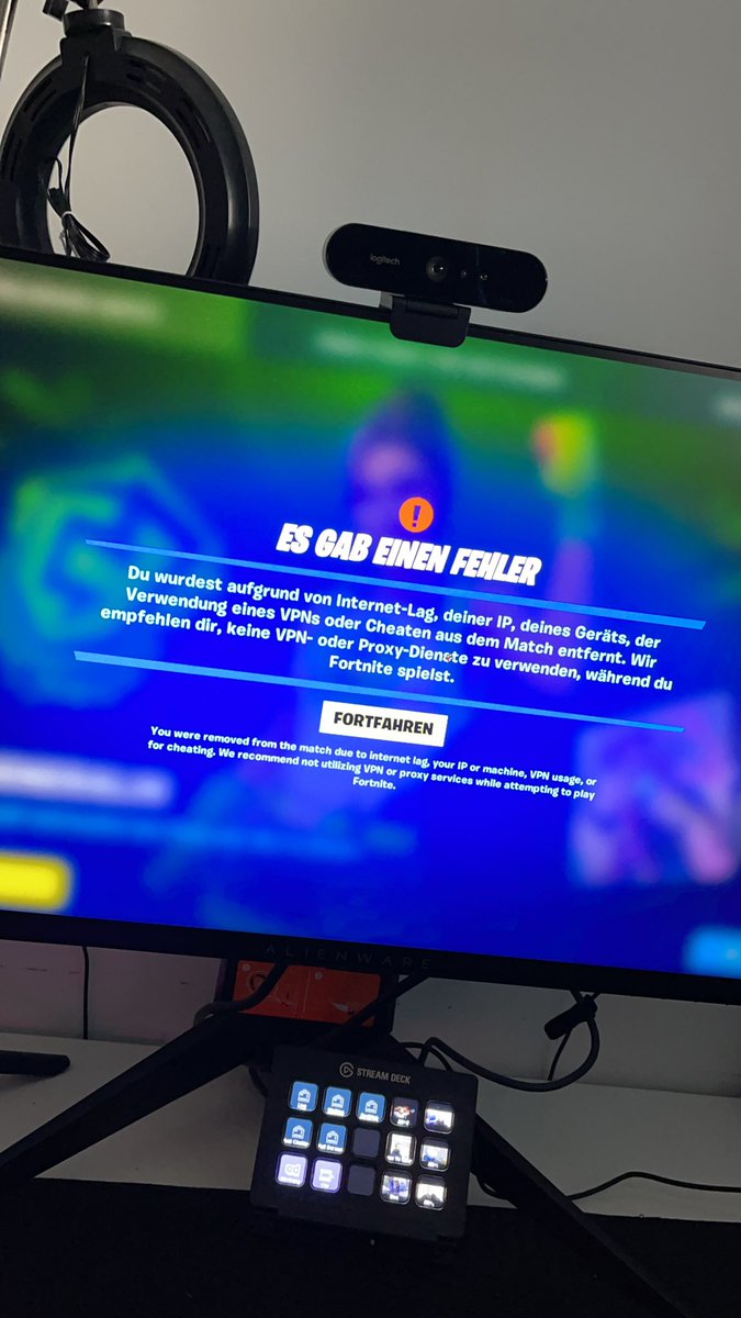 Ey WAS ISR DAS JUNGE BITTE HILFE