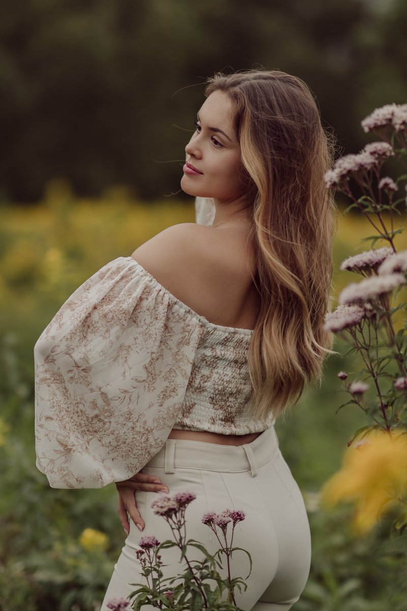 amandineblan's tweet photo. Aaah kijk naar deze foto’s😭 nog niet eens een derde van de shoot bewerkt maar god these girls are stunning https://t.co/KCSCWZbeTi
