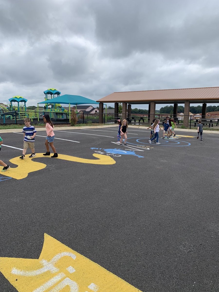 Taking our mask breaks to a whole new fun level this week! @DrC_CTE <a href="/ctetigers/">Cumberland Trace ES</a> <a href="/CteFRC/">Cumberland Trace FRC</a>