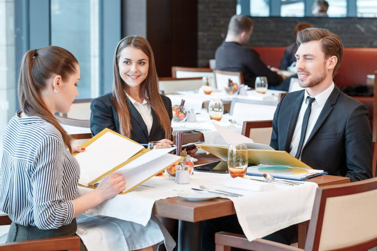 Зимнее меню в ресторанах. Ресторанные предложения. Ресторанные предложения. Весеннее предложение в ресторанах. Ресторанные предложения.