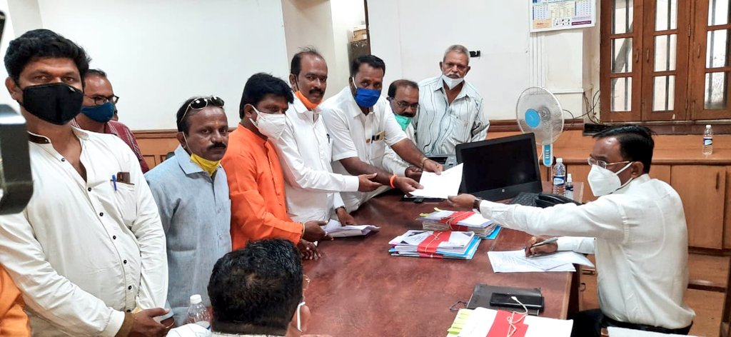 SG_HJS's tweet photo. Hindus across the Globe raised a slogan- "Uniting Global Hindutva" against the #DismantlingGlobalHindutva Conference

13+ Countries
25+ states /400+ cities in India

TOOK PART
AND brought their anti-Hindu perspective to light
#DGH_Panelists_Hindu_Haters
@HMOIndia @Rajput_Ramesh https://t.co/EzSmkWJujy
