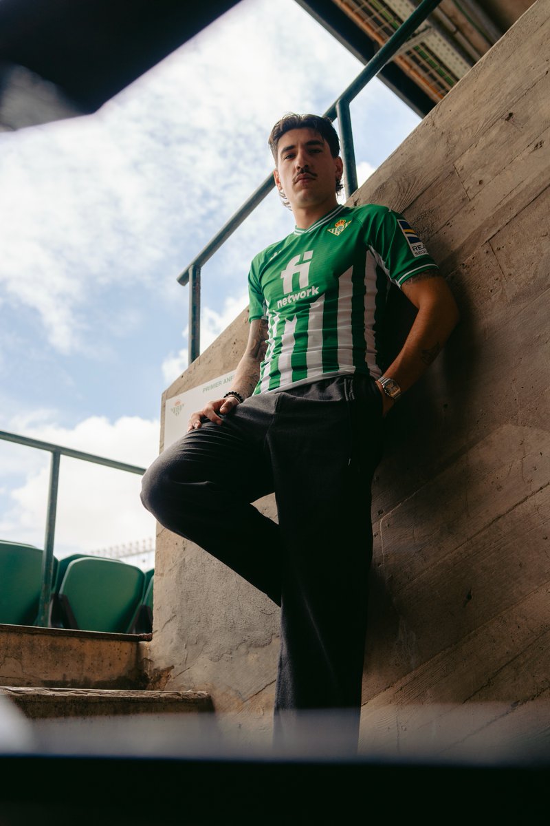 RealBetis's tweet photo. 💚💚💚

@HectorBellerin https://t.co/ivBVagg4yZ