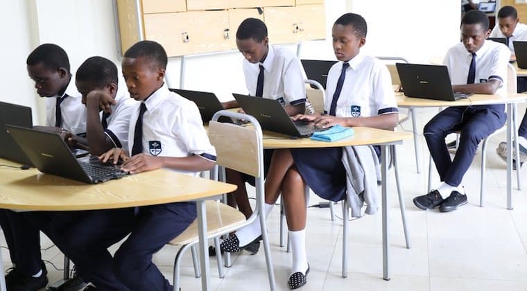 RwandaFinance's tweet photo. Rwanda Coding Academy today received Frw 7.1 billion capacity development support from KOICA. The project will enhance software skills development, complement #NST-1 with a focus on making #Rwanda a globally competitive knowledge –based economy https://t.co/PDw6MWOTZH https://t.co/LgxZPYCU1Q