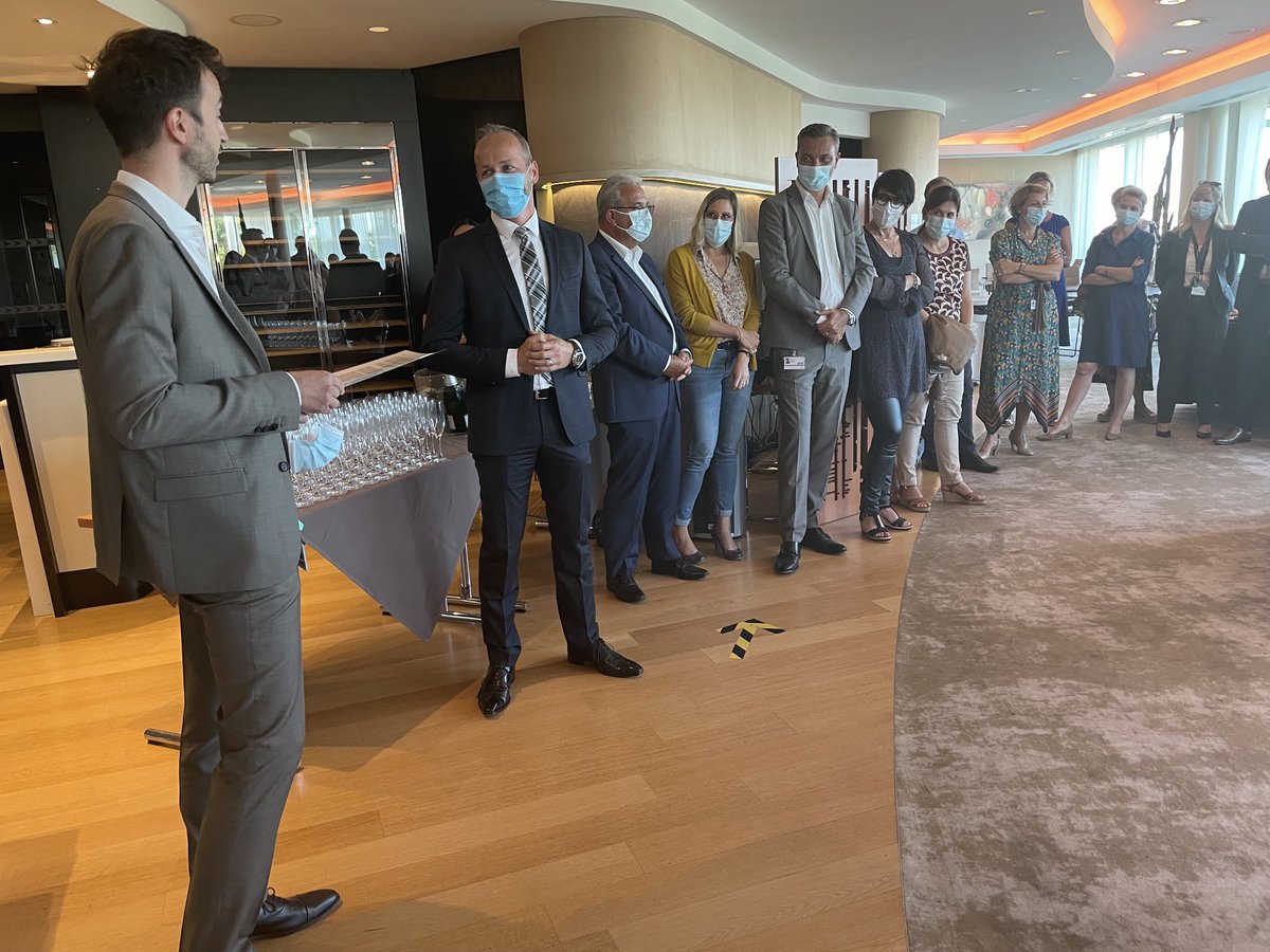 Hennau Elie tweet media