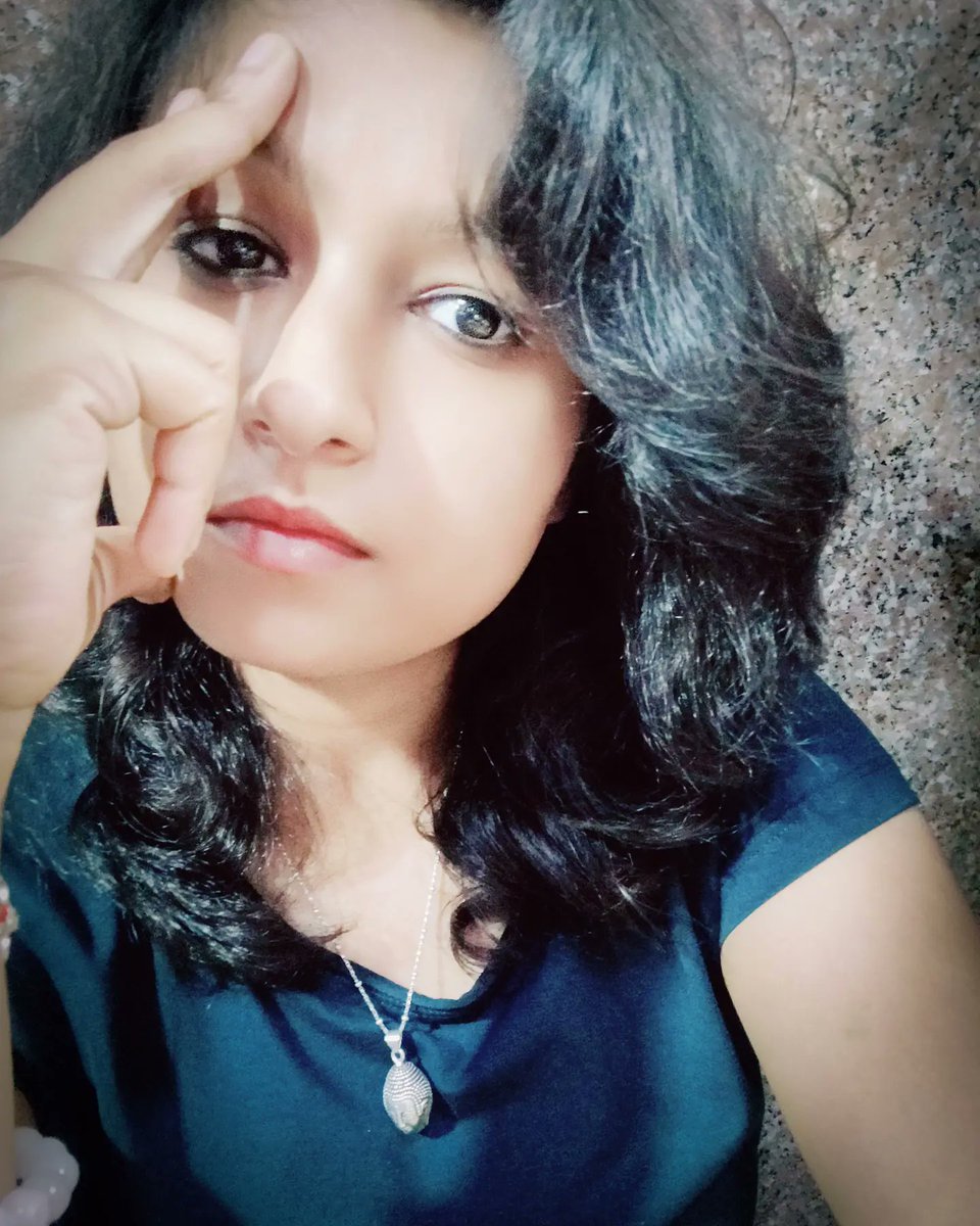 kanikaapandit's tweet photo. When you are in delhi and you feel cold. Weird though, hun...

#lostgirl #justavisit #delhivibes #timepass #selfportrait #timekilling #funcity #delhilove #blessedwiththebest #thankfulgratefulblessed https://t.co/oXowUovgOS