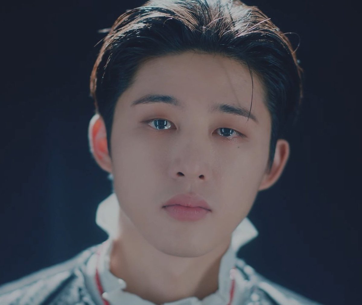 han_bin_i's tweet photo. 비주얼미쳣나..나라드려 https://t.co/dkEbompxvJ