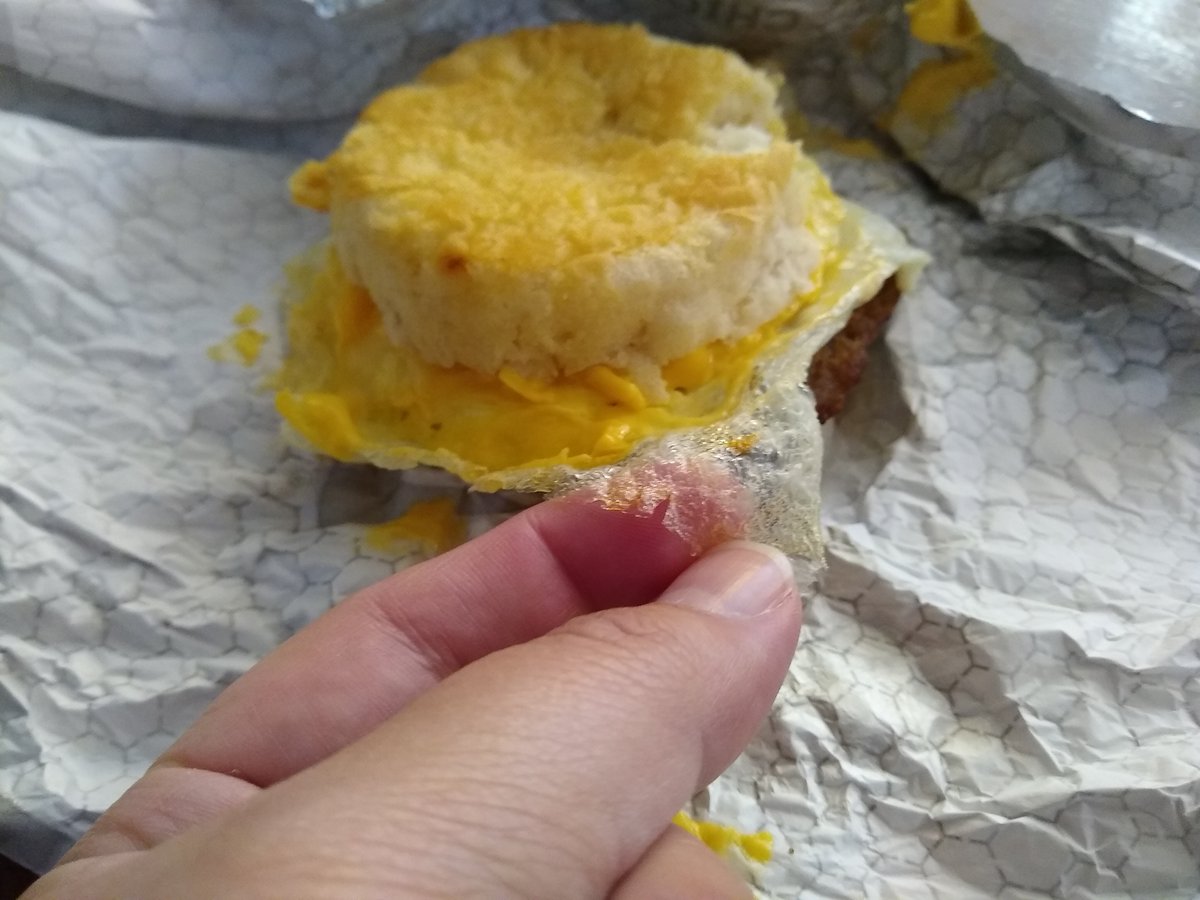 EdWedig's tweet photo. @Wendys breakfast sandwiches are more edible if you take the plastic off when you make them. Thought it was a weird egg sheet at first, but it's plastic. https://t.co/vO57ln7n80