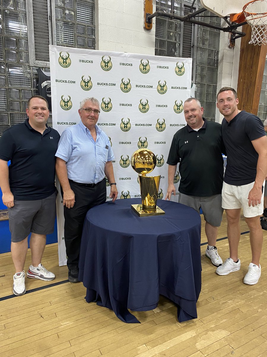 So this happened last night… <a href="/pconnaughton/">Pat Connaughton</a> <a href="/FiHoKingsAAU/">Fidelity House Kings</a> <a href="/fidelityhouse/">Fidelity House</a> <a href="/Bucks/">Milwaukee Bucks</a> #PlayMoreHoop #ChampComesHome