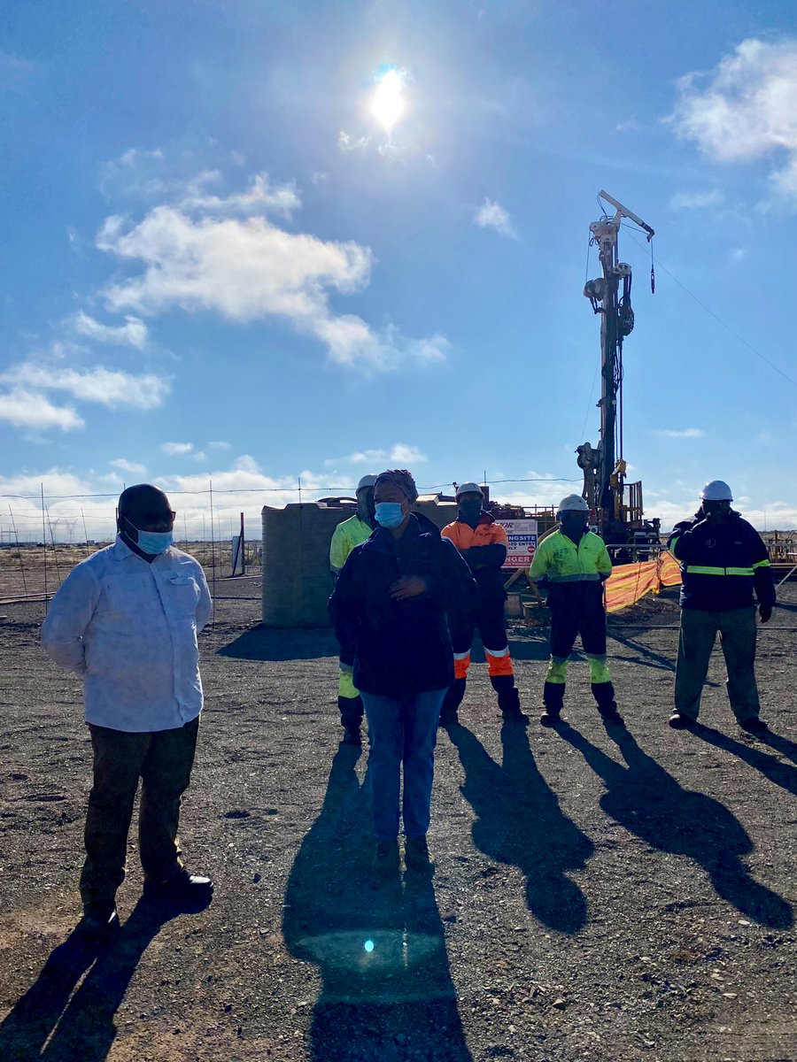 CGS_RSA's tweet photo. With the Karoo Deep Drilling project nearing the end, a milestone & recognition event was held today at the drilling site in Beaufort West. The event was attended by our partner in the project @sa_petroleum. It was followed by a KDD technical workshop which continues till Friday https://t.co/VUH9q9IgkA