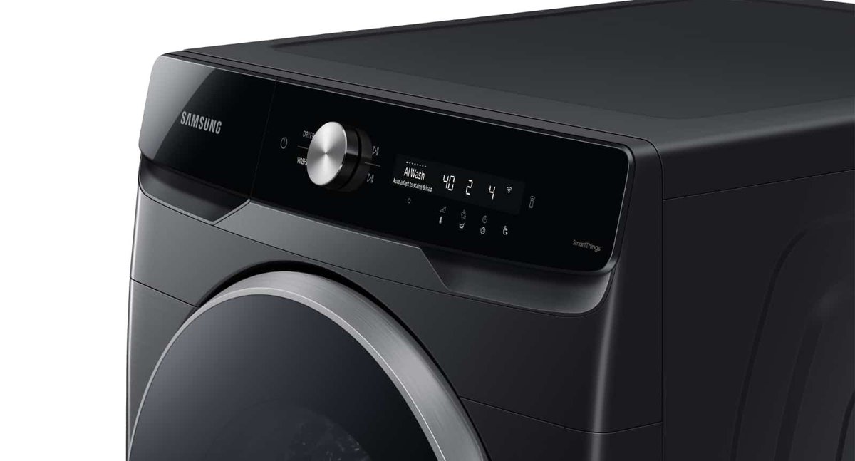 SaruniBM's tweet photo. Because it's AI, it is also smart enough to detect the type of clothes you want to wash and suggest the best cleaning cycle for them. So now, you can piga sherehe and leave your clothes washing up without a worry/

#NewProductLineUp @SamsungKE https://t.co/XaExTK7mUj