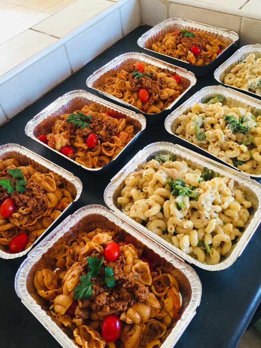 KgosidintsiRese's tweet photo. During the week we take orders for 5 plates and more. Today we made food for Brown and Company Attorneys and J.J Matomela Attorneys.
We are taking orders for tomorrow,tag your Mohiri π
#ResegoCooks #ItalianoAtYourDoorStep β₯οΈπ https://t.co/yS3doNfwnt
