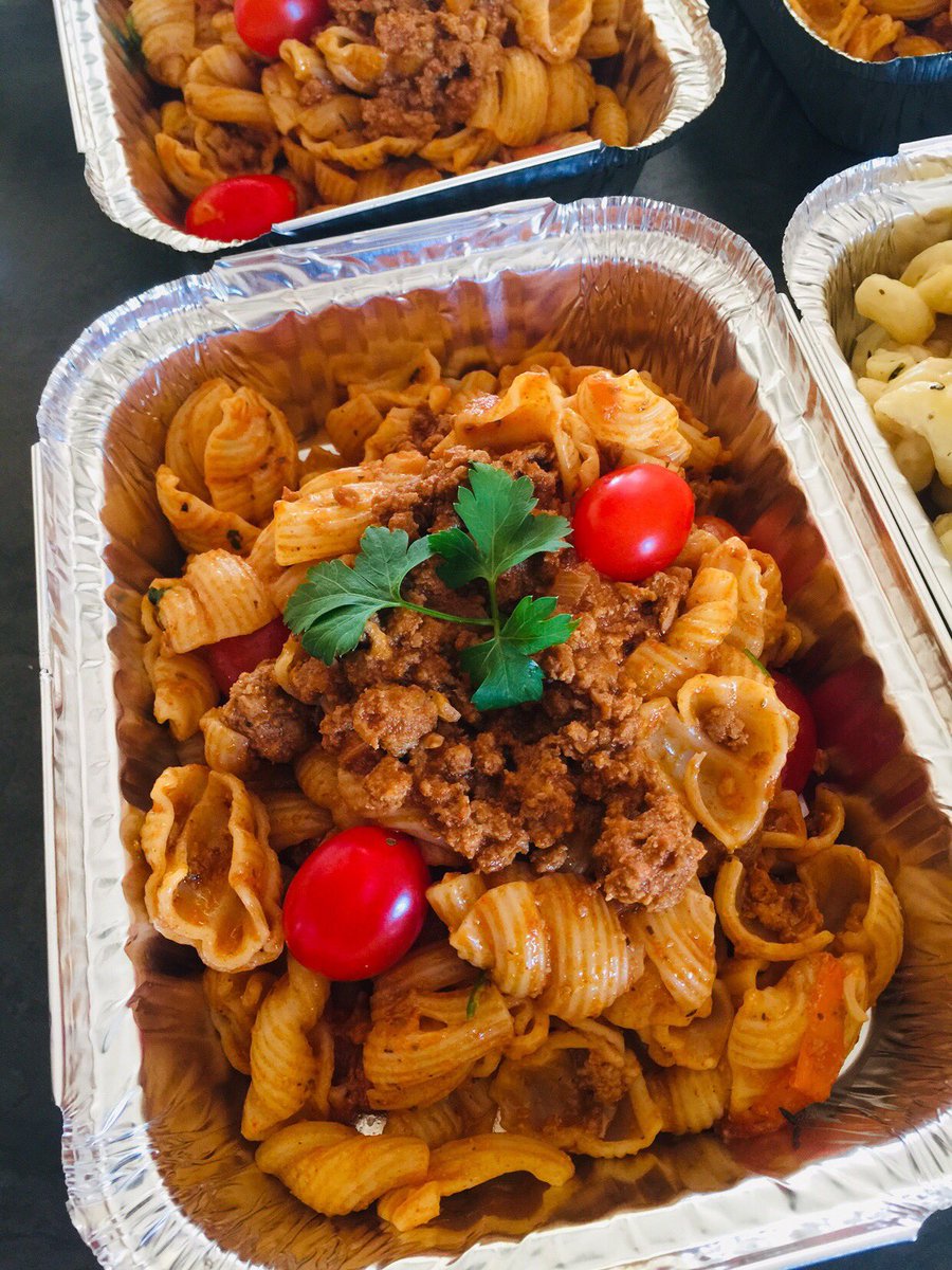 KgosidintsiRese's tweet photo. During the week we take orders for 5 plates and more. Today we made food for Brown and Company Attorneys and J.J Matomela Attorneys.
We are taking orders for tomorrow,tag your Mohiri π
#ResegoCooks #ItalianoAtYourDoorStep β₯οΈπ https://t.co/yS3doNfwnt