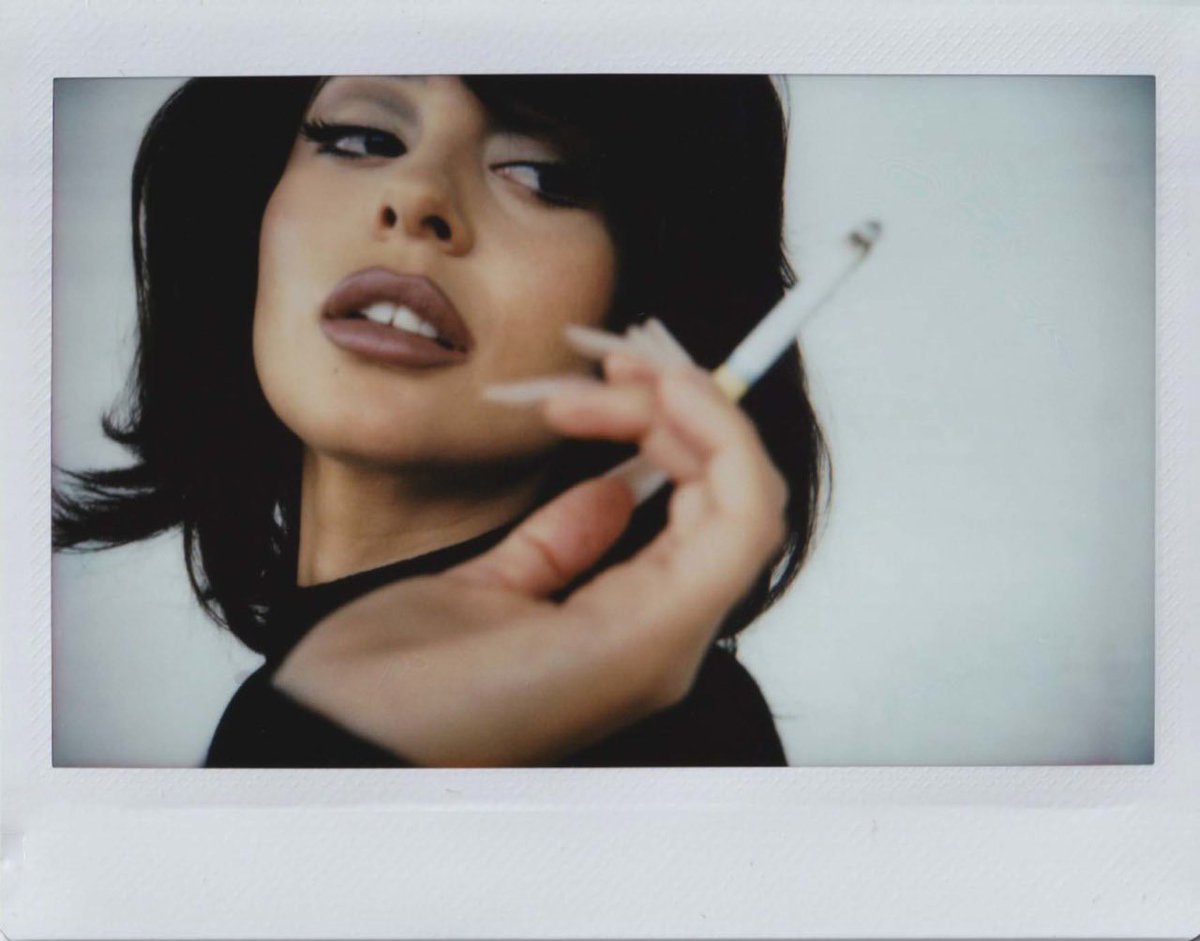 highendhomo's tweet photo. Polaroids of Alexa Demie for Cultured Magazine, 2021 https://t.co/aJ5FpledYh