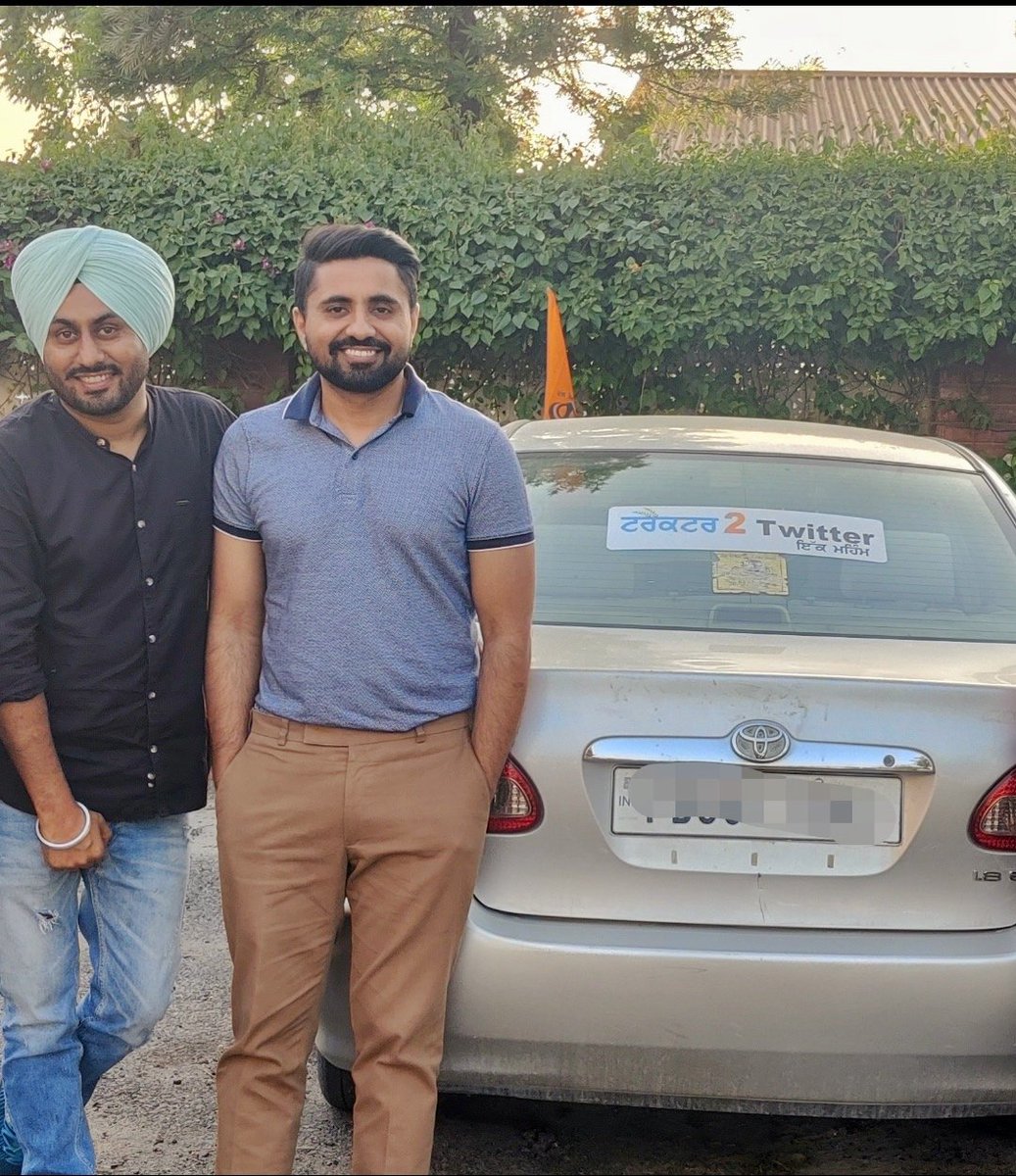 iamrajbuttar's tweet photo. I don't know how to #ThankYou Yaaro fr this Hashtag #T2TAdminsBdayBash,Posters n Amazing Wordings fr me n @bhavjitsingh_ 
Thank you for supporting us in this journey of @Tractor2twitr by being a part of it.
You Guys made a great day even greater❤️

ਇਮੋਸ਼ਨਲ ਹੀ ਕਰਤਾ ਯਾਰ 🤗
#Respect https://t.co/SL3mYLvKCi