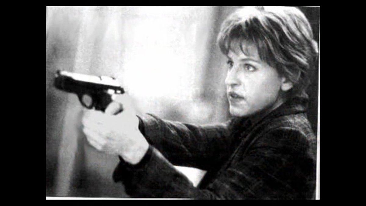 PforeverE's tweet photo. I found some rare pics of @TheEllenShow
She is sooooo cute in these
#EllenDegeneres #ellenshow #ellen #ellenforever #EllensFinalSeason #ellenislove #movie ❤️❤️ https://t.co/wzedz2C7BQ