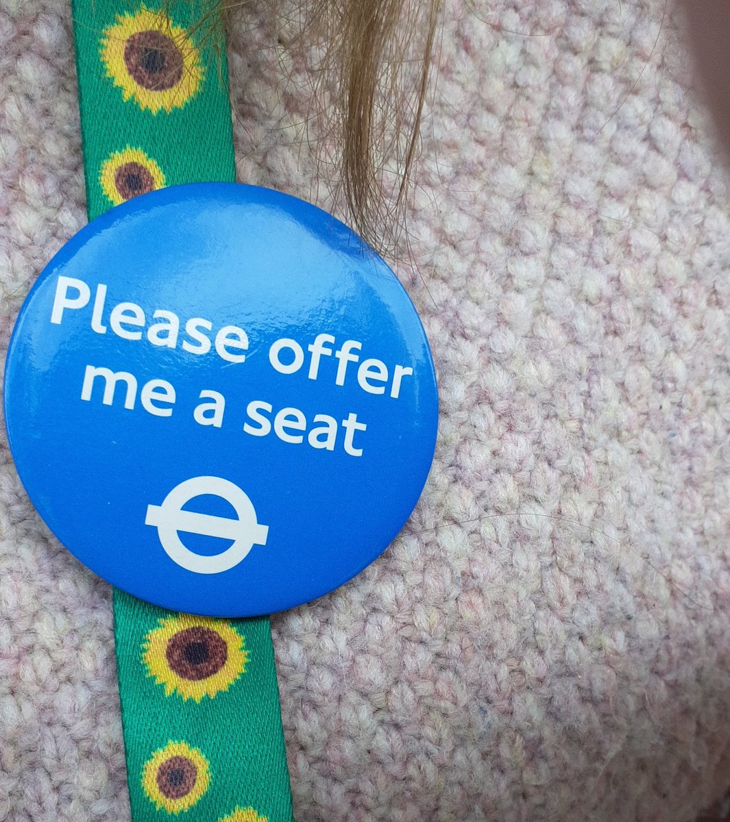 BlueTube2016's tweet photo. After a long hiatus I'm heading back on the trains. I now have to go back to face to face teaching which is a little daunting, so I'm hoping it all goes smoothly #PleaseOfferMeASeat #SunflowerLanyard #InvisibleDisability https://t.co/vsxVs9wN0I