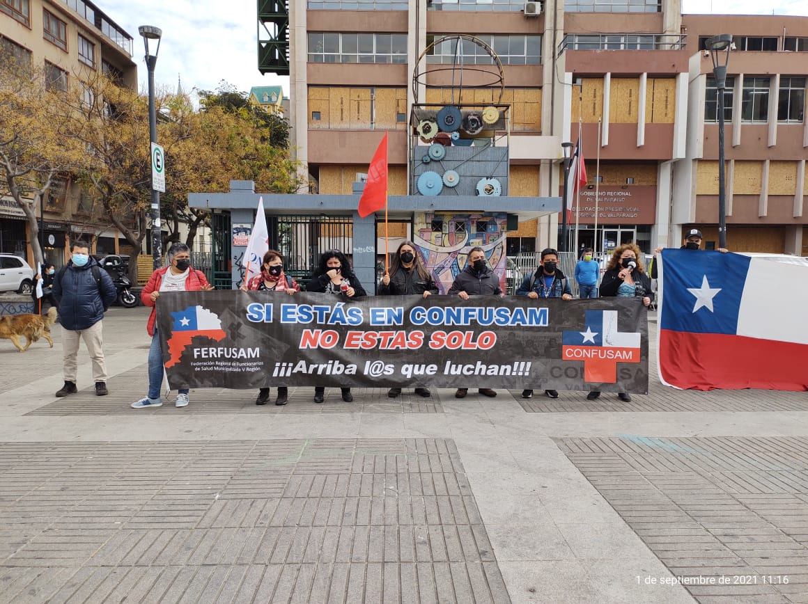 FConfusam's tweet photo. Confusam V Región marchó ayer por Valparaíso y Santiago...ejemplo de Compromiso y Consecuencia!! https://t.co/bOfyGFBjEF