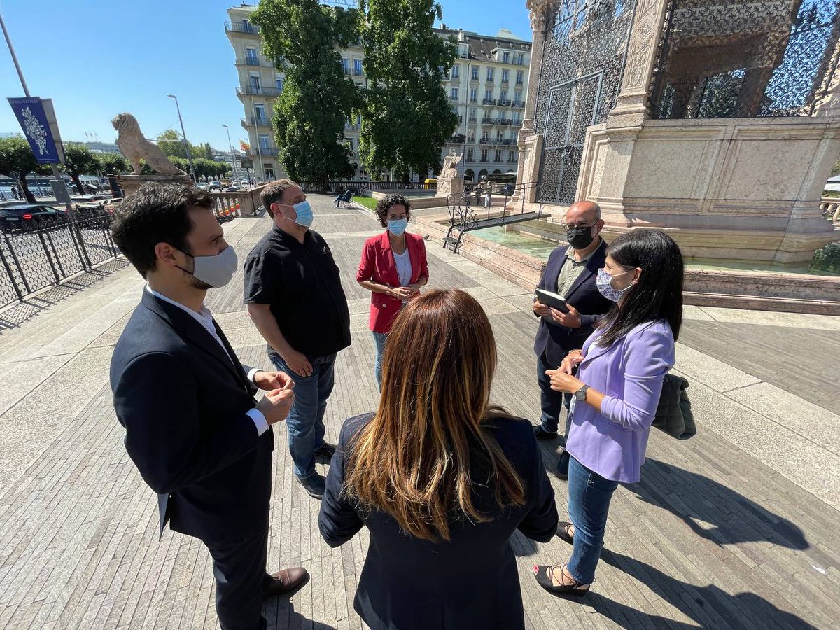 Esquerra_ERC's tweet photo. 📸Una delegació d'@Esquerra_ERC es reuneix a 📍Ginebra per encarar els reptes del nou curs polític ✊

Seguim treballant per fer un país més lliure, just, feminista ♀️, verd 🌱, i més 🗳️ democràtic https://t.co/U1Bt6yFFWk