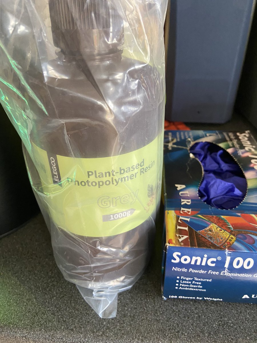 LittleJohn_RC's tweet photo. Early birthday prezzie testing time. Moving into the world of 3D resin printing along with my 3D filament ๐๐๐ #Voxelab #Elegoo #Resin3DPrinting #PlantBasedResin https://t.co/YDALYjUk7J