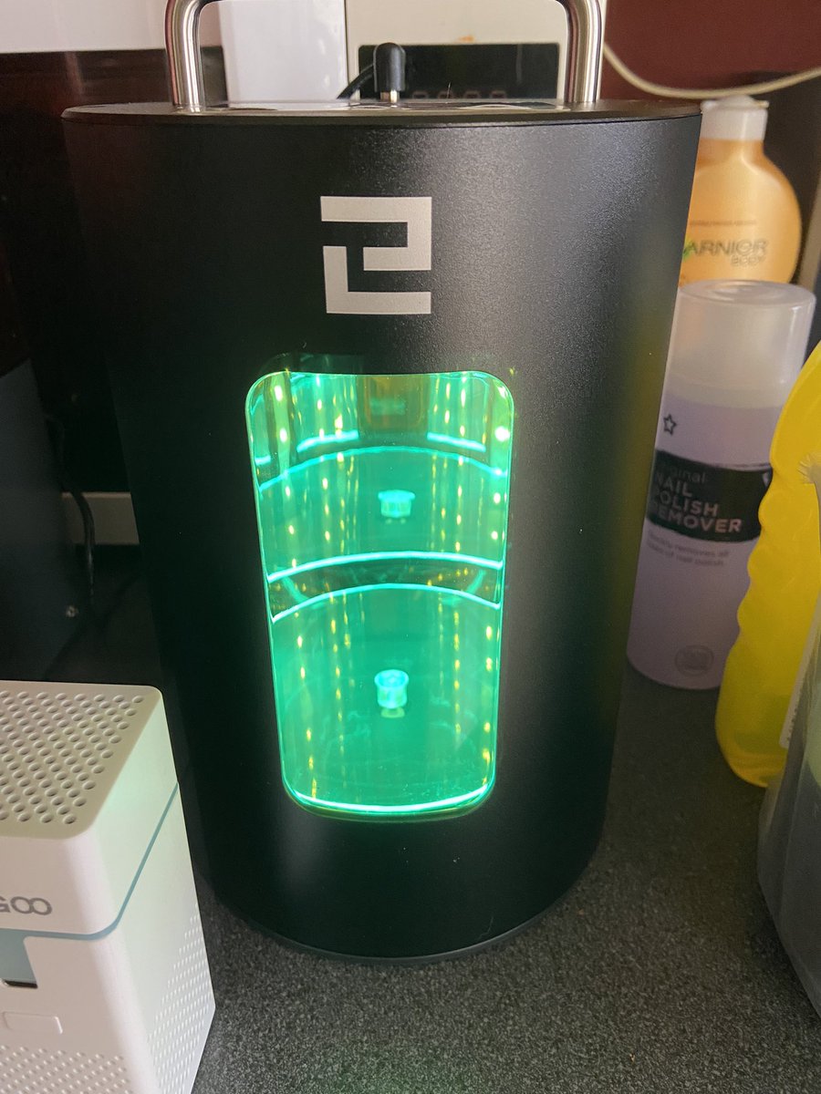 LittleJohn_RC's tweet photo. Early birthday prezzie testing time. Moving into the world of 3D resin printing along with my 3D filament ๐๐๐ #Voxelab #Elegoo #Resin3DPrinting #PlantBasedResin https://t.co/YDALYjUk7J