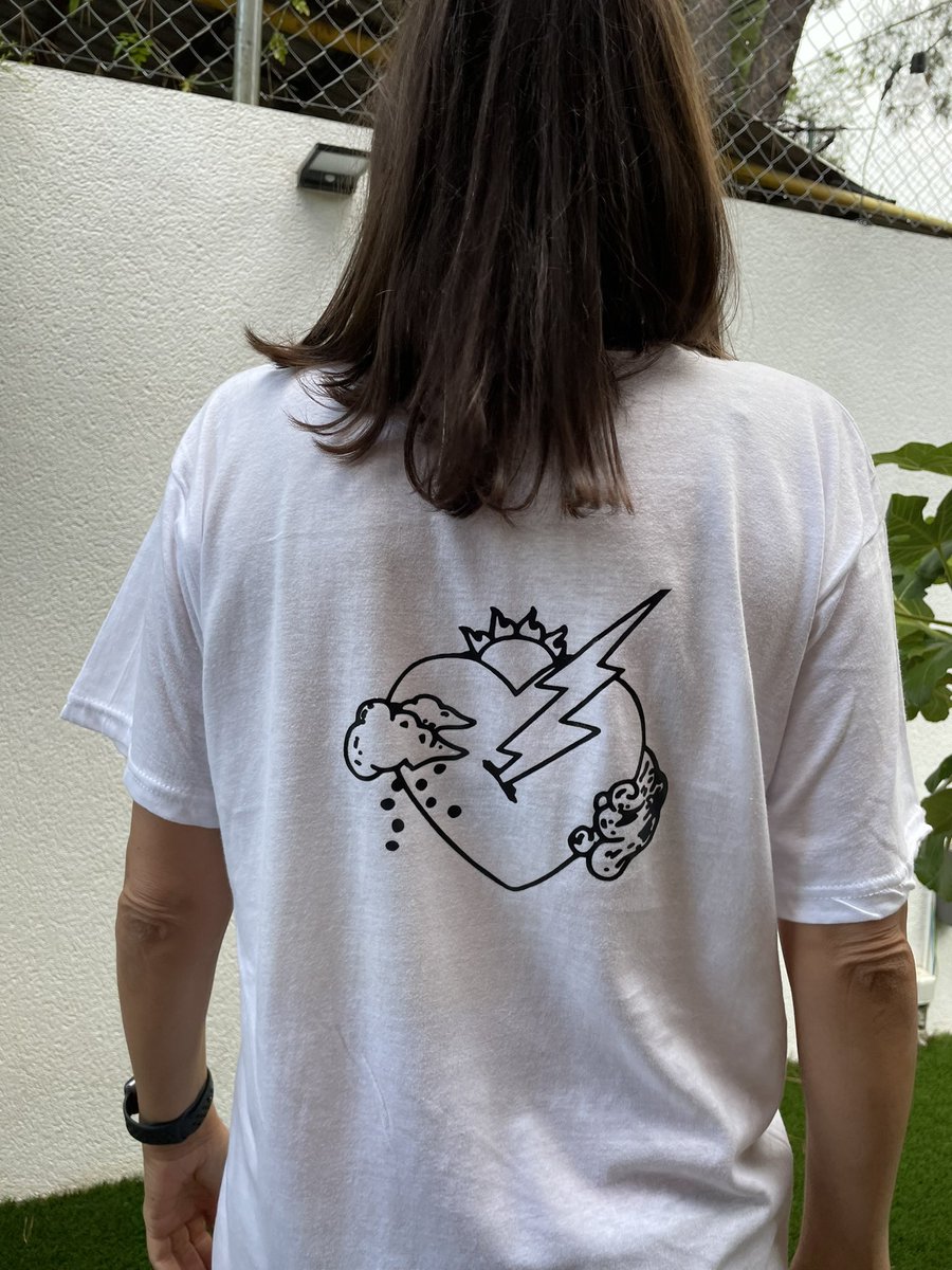swtcreatureshop's tweet photo. Our latest product in our shop😁 #NiallHoran #1D #merch https://t.co/heSjg3pQQh