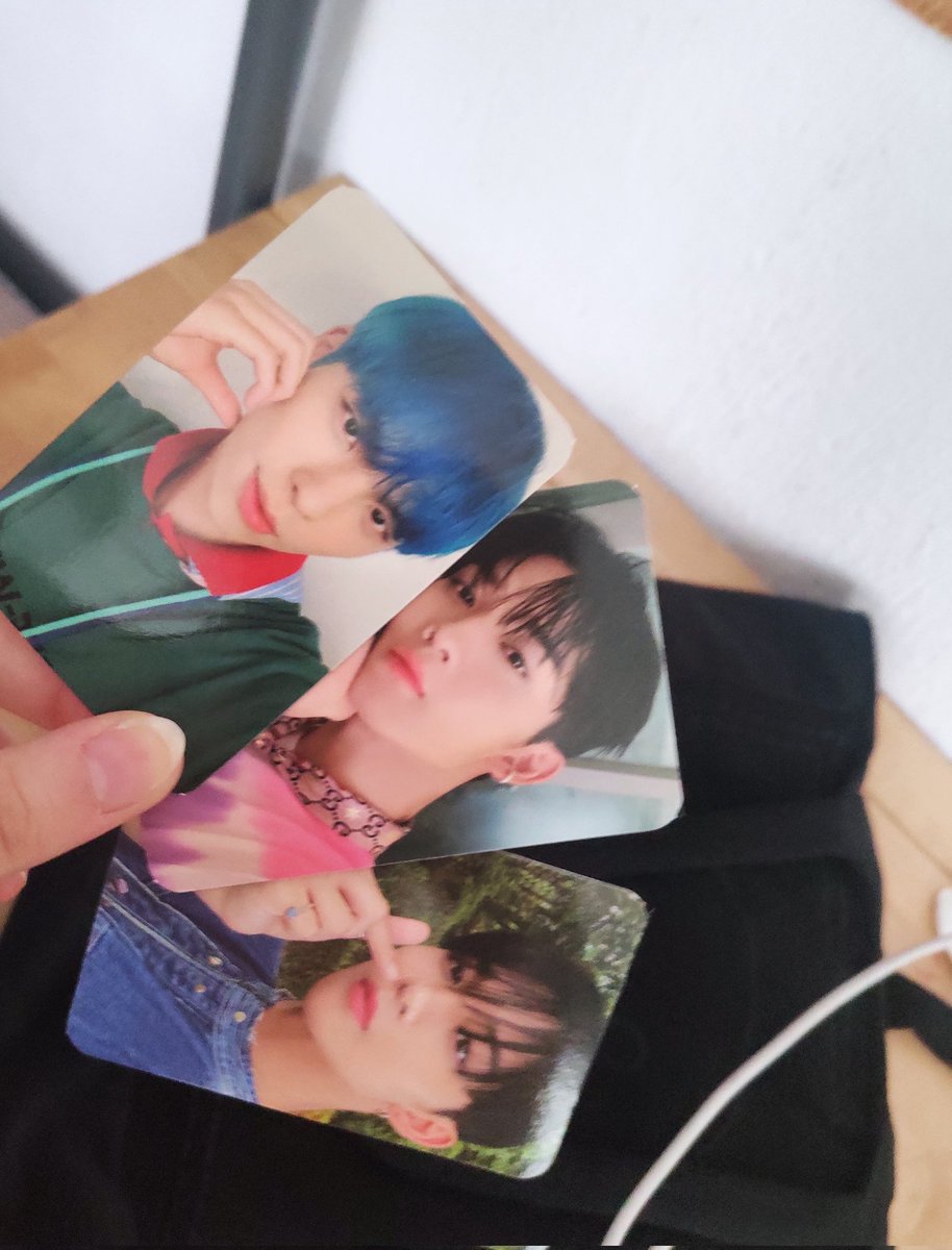 isyongheeok's tweet photo. çok net çekmişim biliyorum ama baejinlerle bx veya hyunsuk takaslamak isteyen var mı 🤔🤔

@cixsatis https://t.co/RPnNOU1Qoq