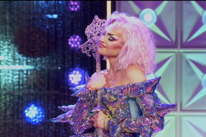 trueromances's tweet photo. how it                             how it’s 
started                           going #AllStars6 https://t.co/upq9nsWOTP