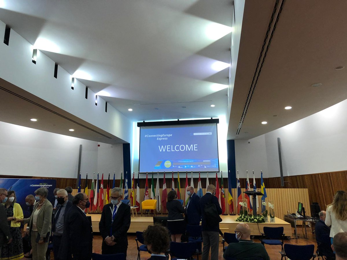 CER_railways's tweet photo. Today the #ConnectingEurope Express starts with a conference in Lisbon on high-speed rail and city-to-city connection. With political support, high-speed trains & night trains can become a real alternative to cheap flights, providing travellers with more choice. #RailIsConnected https://t.co/X5o8iE8dRW