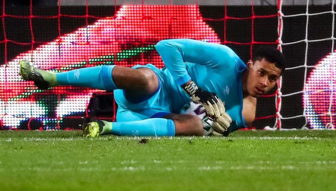 PrecisionGk's tweet photo. OUR BOY IS ON FIRE 🔥 #PrecisionGK #PrecisionIreland #Bazunu Saves Ronaldo Penalty! 
@gavin_bazunu #ambassador #precisionambassador #internationals #thebeautifulgame https://t.co/Br8PLJwEjF