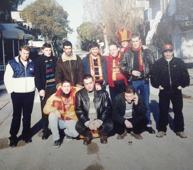 uAnostalji's tweet photo. Günaydın Cimbom Taraftarına 💛❤️ @uAyilmaztutus https://t.co/twKw1QBN8G