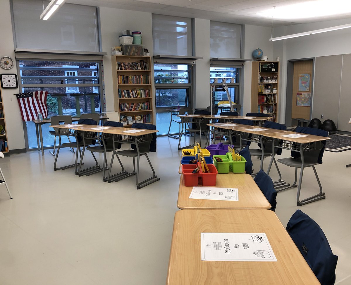 FRR_4H's tweet photo. Welcome back to school, FRR! 4H had an awesome day! So many of us said our best part of the day was seeing each other again! Here’s to a wonderful &amp; safe year together! #community #backtoschool #workhardbekindhelpothers https://t.co/B0gO6gBnTu