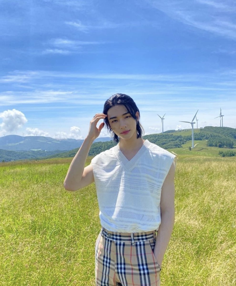 520ilyyy's tweet photo. ยอนจินนนนยน น่ารักมากกกㅠㅠㅠㅠㅠㅠㅠㅠㅠㅠ สดใสสวยมากกก วิวดีแบบก็ดีมากๆๆๆ🌱🌾🤍💙💚 https://t.co/gBwqhn2b5k