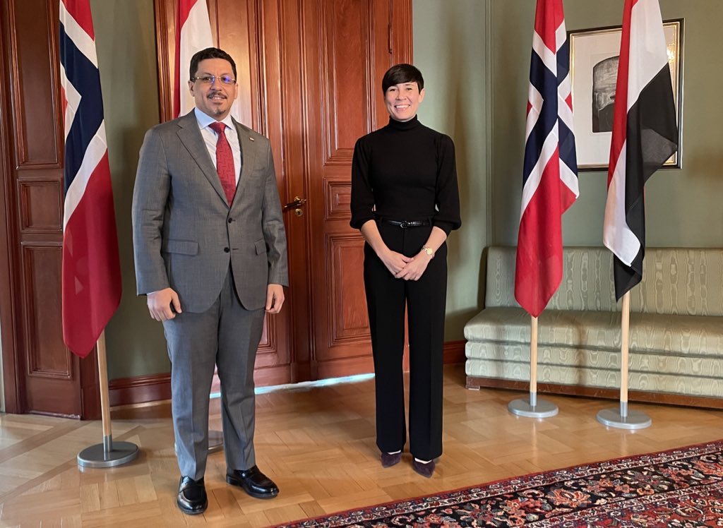 Jemens utenriksminister @BinmubarakAhned i Norge: 

- Jeg er dypt bekymret over krisen i #Jemen. I møtet understreket jeg at konflikten må løses ved forhandlingsbordet. Alle parter må samarbeide med FNs utsending og inngå kompromisser - #EriksenSoreide 

regjeringen.no/no/aktuelt/jem…