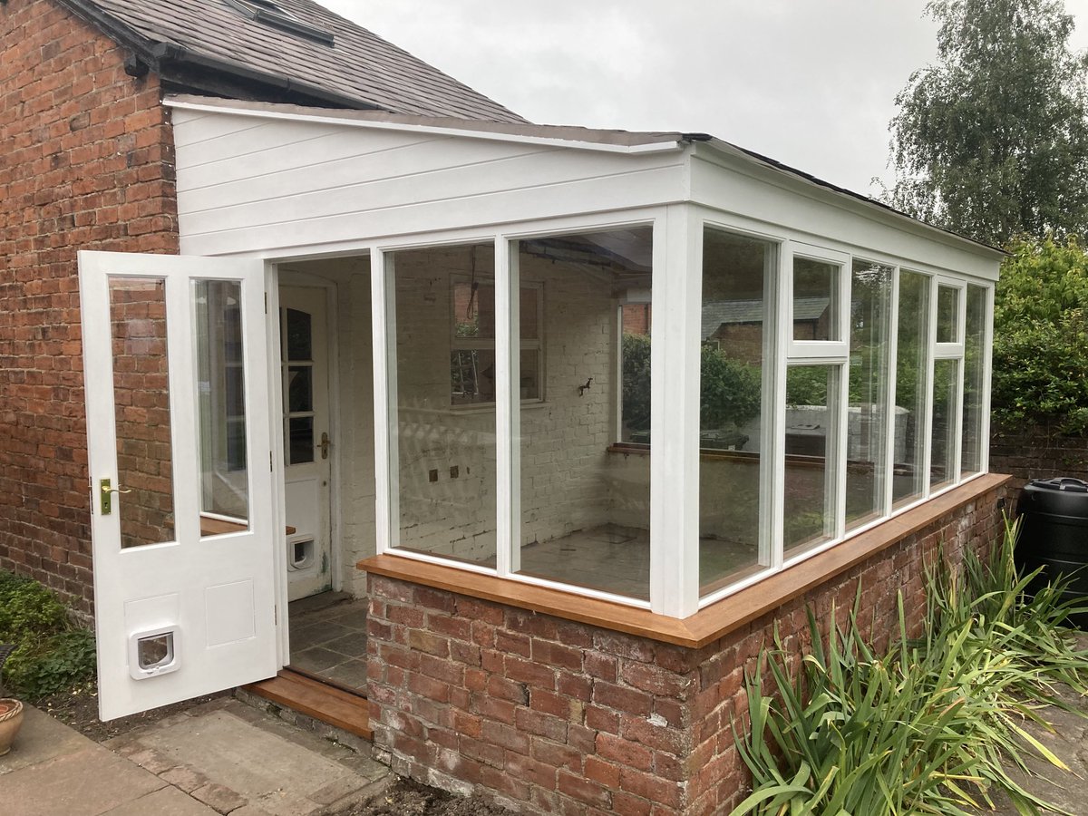 SMCwindows's tweet photo. Before and after  #wood #hardwood #conservatory #woodisbest #leominster #slateroof #heritagework https://t.co/p3nbG3lHs3