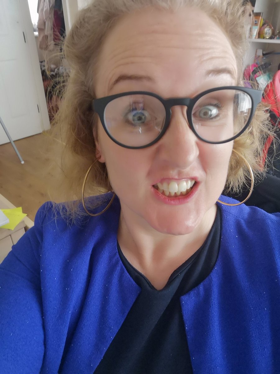 Ejay54's tweet photo. Hoops too much??? 😂🤣😂🤣😂🔥🔥🔥 #hotmommaalert https://t.co/fZfNDNPTY0