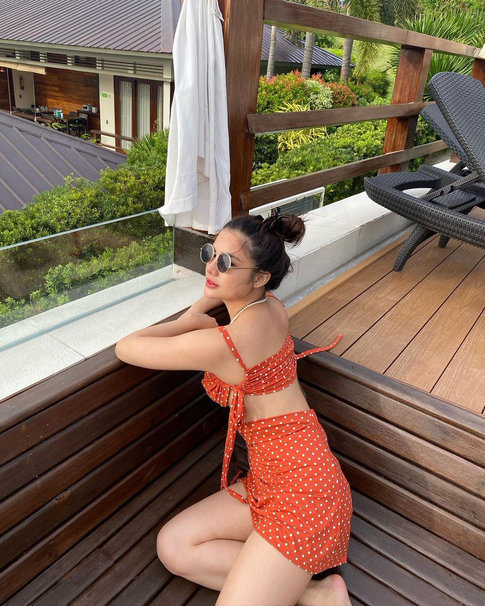 Imjanedeleon's tweet photo. Love yourself a little extra right now. You are learning, growing, healing and discovering yourself, all at once. Give yourself some credit. You’ve got this. ✨🌱 https://t.co/3ZuxGVtEce