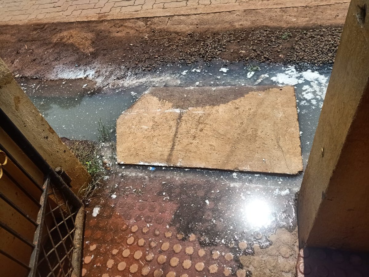 VinuuMore's tweet photo. The Gutters have been blocked by mud &amp; concrete posing danger of Dengue Gutter water sipping into the wells and UG tanks at Kranti Nagar Ganeshpur. locality comes under Benkanhalli GP @gokRDPR @lkatheeq @laxmi_hebbalkar @MoHFW_INDIA  @BSBommai @ikseshwarappa https://t.co/yh9qYvsGYC