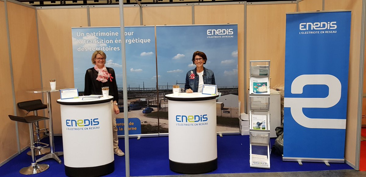 husson51sandrin's tweet image. 📣J-1 ⏳ #carrefourdeselus51 #foiredechalons toute l'équipe d'Enedis est prête à vous accueillir dès demain 9h📆 sur le stand dédié au patrimoine. 🤝🎪🌞@lajoux @ChrystelleOudin @valerie51gom @enedis_car @o2lachapelle @jjltrp