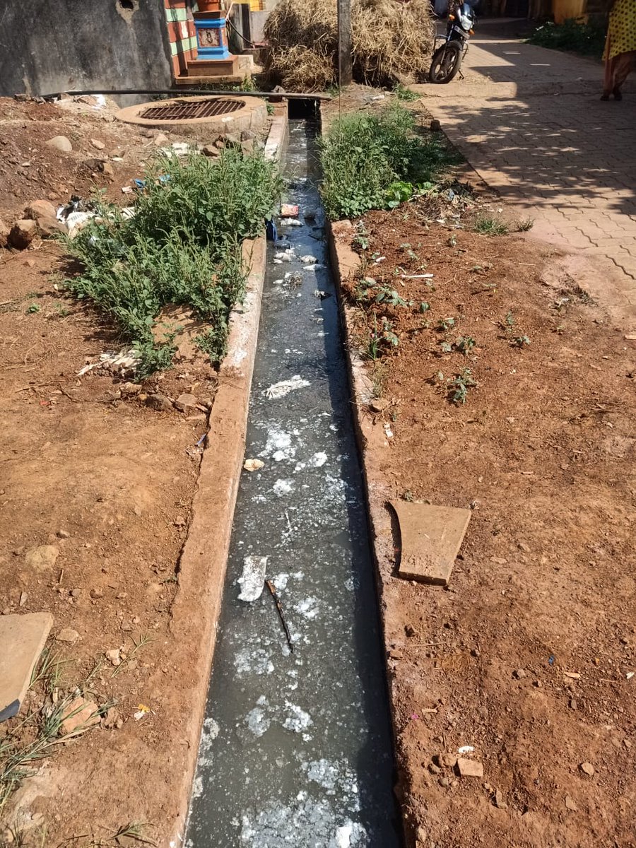 VinuuMore's tweet photo. The Gutters have been blocked by mud &amp; concrete posing danger of Dengue Gutter water sipping into the wells and UG tanks at Kranti Nagar Ganeshpur. locality comes under Benkanhalli GP @gokRDPR @lkatheeq @laxmi_hebbalkar @MoHFW_INDIA  @BSBommai @ikseshwarappa https://t.co/yh9qYvsGYC