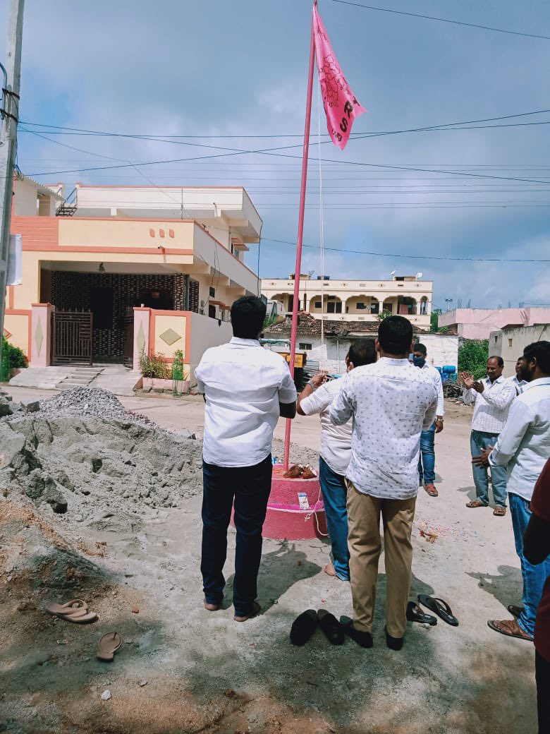 Indrase34018784's tweet photo. #JandaPanduga Jai TRS Jai Jai TRS ✊✊✊@KTRTRS @trspartyonline @DrRanjithReddy @kale_yadaiah @DGreen_14 https://t.co/OW1362wquo