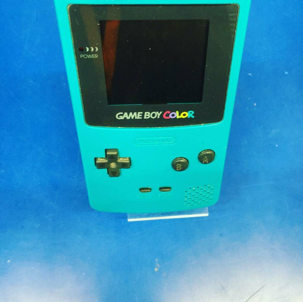 Happycash22's tweet image. Gameboy color vert disponible en magasin. 
#gameboycolor #nintendogameboycolor #bonsplans22 #hapoycashlannion instagr.am/p/CTUCxIui7O-/