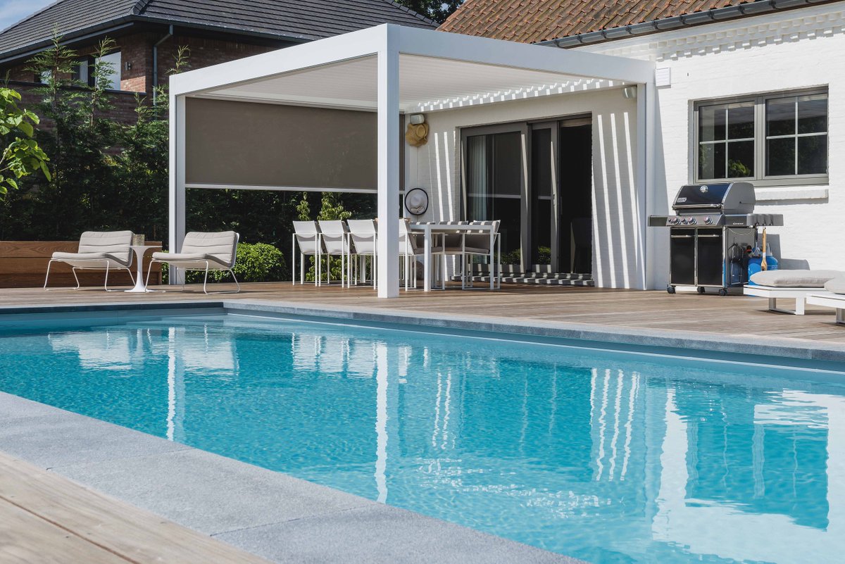 This #poolsideseatingarea uses a #Camargue #wallmountedpatioroof with #retractableblinds to provide shade and protection from the elements to the seating area below.

For more information, head to the #iqoutdoorliving website >>> iqoutdoorliving.co.uk/camargue-roof/