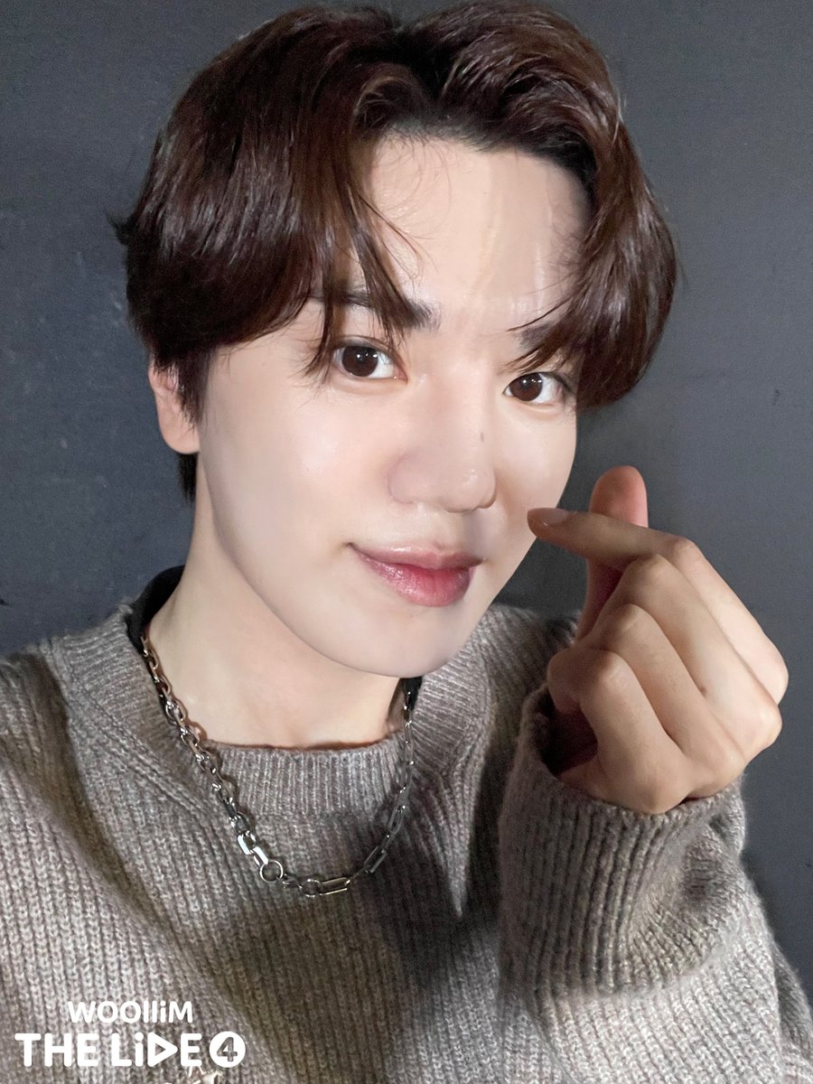 woollimTHELIVE's tweet photo. [📸] woollim THE LIVE 4

다이빙 대회가 열렸다고요?🏊 성종의 사랑에 빠지고 싶다를 듣는 순간 쫑블리의 매력에 풍덩🌊풍덩🌊

#WOOLLIM_THE_LIVE #울림더라이브
#이성종 #INFINITE #인피니트 https://t.co/tQTeA5MkY4