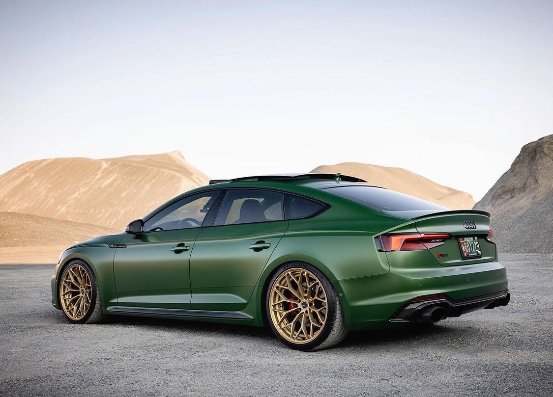 #SonomaGreen for the win! 
<a href="/blinker/">blinker</a>.fluid
#Audi #RS5 #B9RS5 #AudiRS5 #RS5Sportback #AudiSport 
#AudiClubNA #ACNA