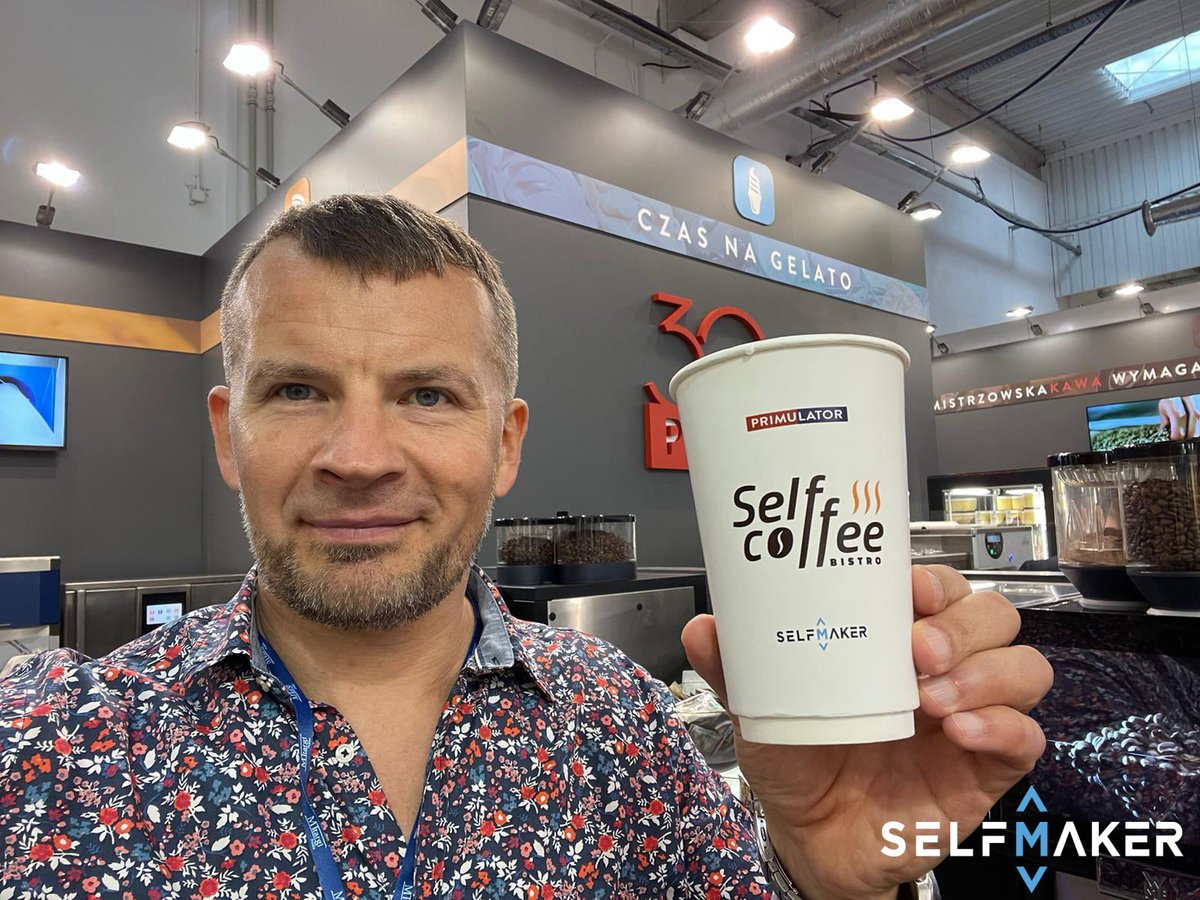 SelfMaker_Tech's tweet photo. Jesteśmy na Targach #EuroGastro2021 🤩
Jeszcze do jutra #dreamteam SELFMAKER będą do Waszej dyspozycji na hali F Ptak Warsaw Expo, przedstawiając koncept #SelfCoffee i prowadząc z Wami rozmowy na temat rynku gastro, jego kondycji i aktualnie występujących w nim trendów! 📈 https://t.co/AecFmfTSBL