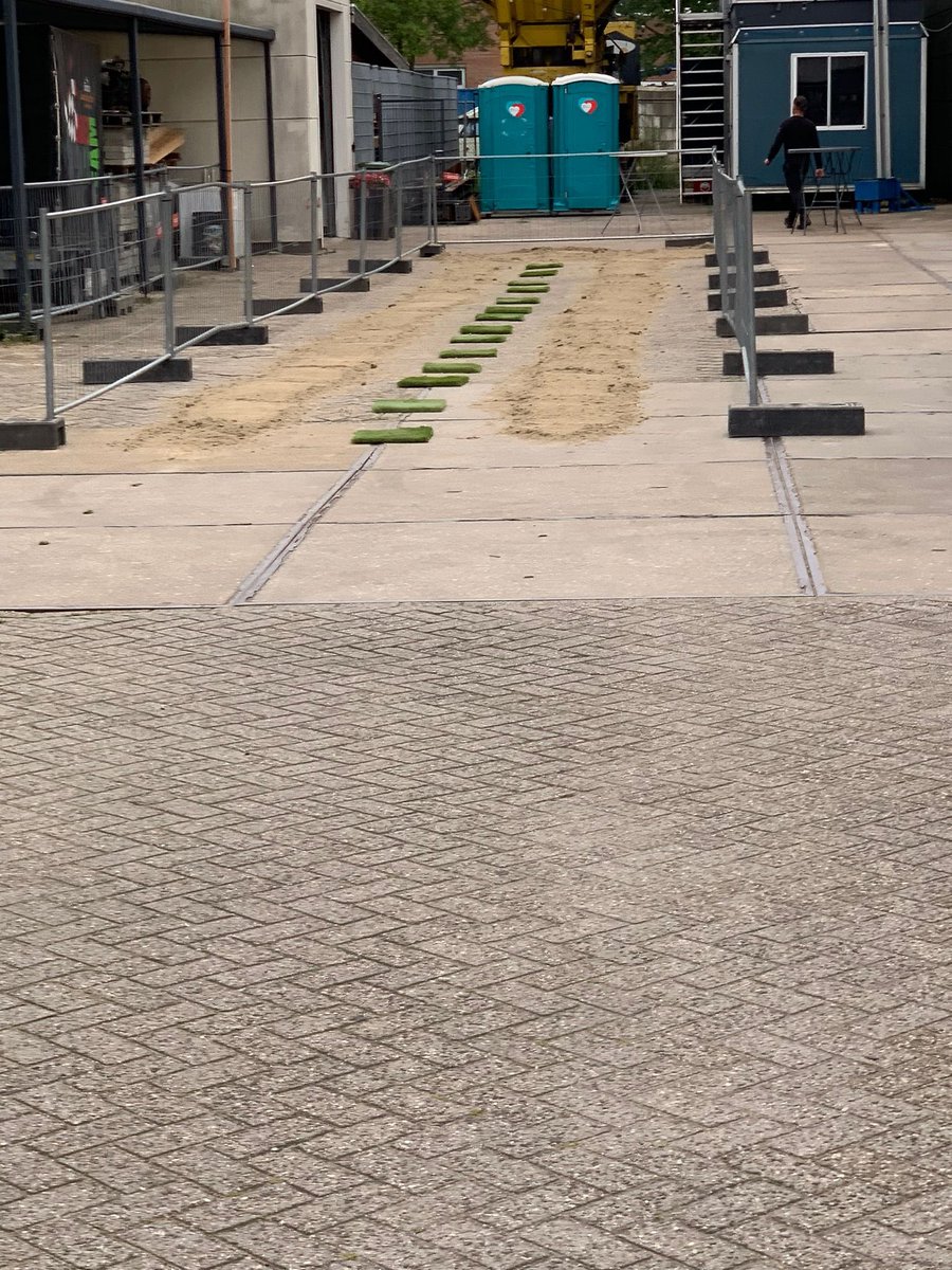 HDVHeemskerk's tweet photo. Zou de kortebaan vandaag dan tóch nog doorgaan? 

#harddraverij #heemskerk https://t.co/HG5yQLqFj2