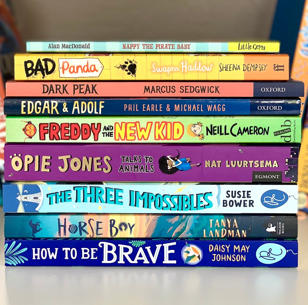 📚 COMPETITION TIME 📚 To celebrate the kids heading #backtoschool we're giving away this fantastic bundle of books to one lucky school library. All teachers & parents welcome to enter. Simply: 1. Follow us @parrot_street 2. Retweet this tweet #kidsbooks #win Winner drawn 10 Sept