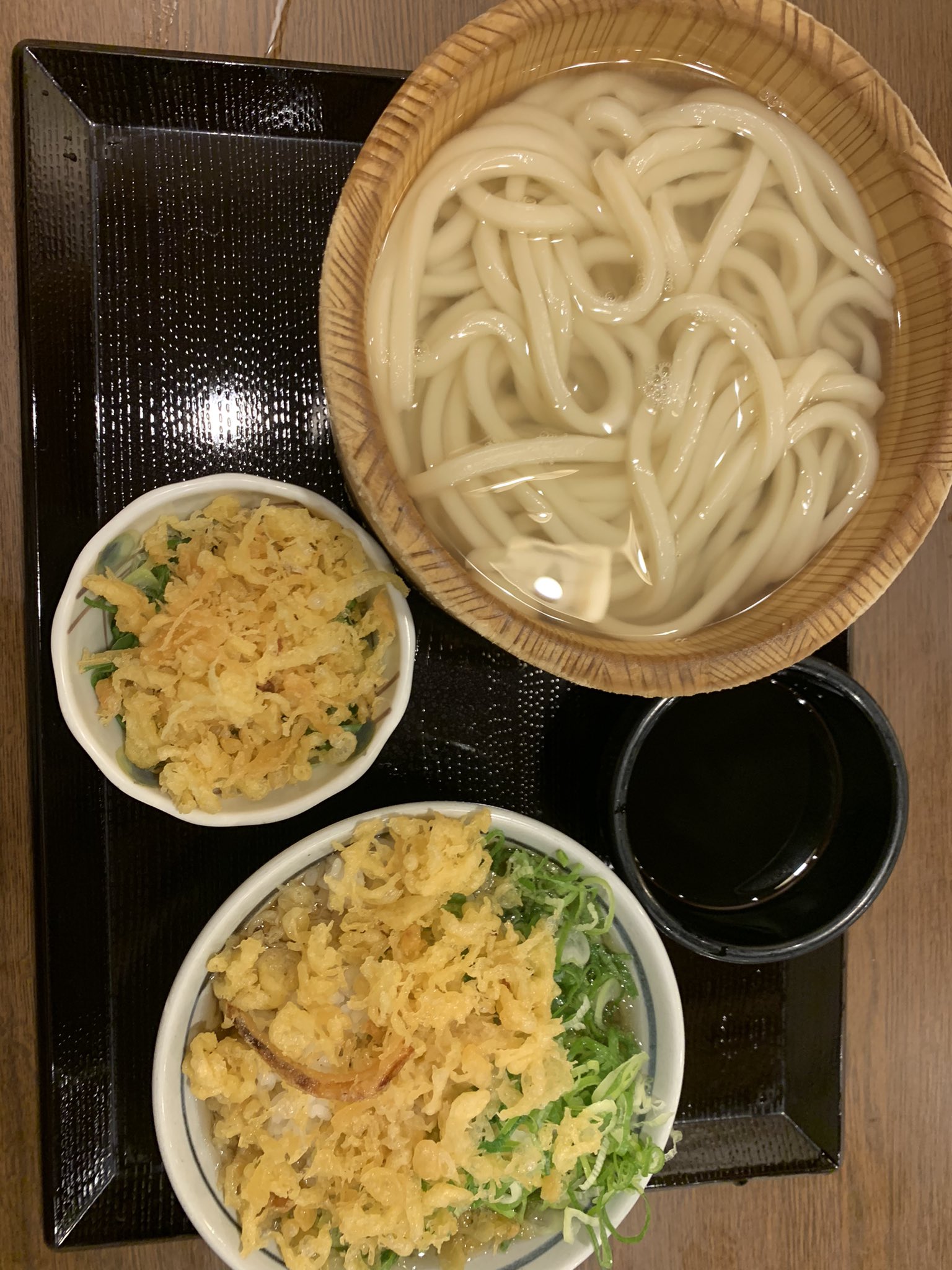 休止〆ゆいぴ うどん 丸亀 Crystal A Twitter 10 丸亀製麺 一昨日も行ったけど写真撮ってなかった 次はちゃんぽんと坦々まぜ釜玉食べたい T Co Jcf0s4udyp Twitter